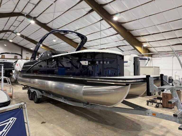 2026 Bennington 27RXFBWAT2 - Twin V8 - Joystick - NEW RX - NEW Windshield US-ETWS9280J526 [photo 3]